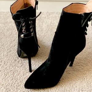 Fashion Nova boots (new)